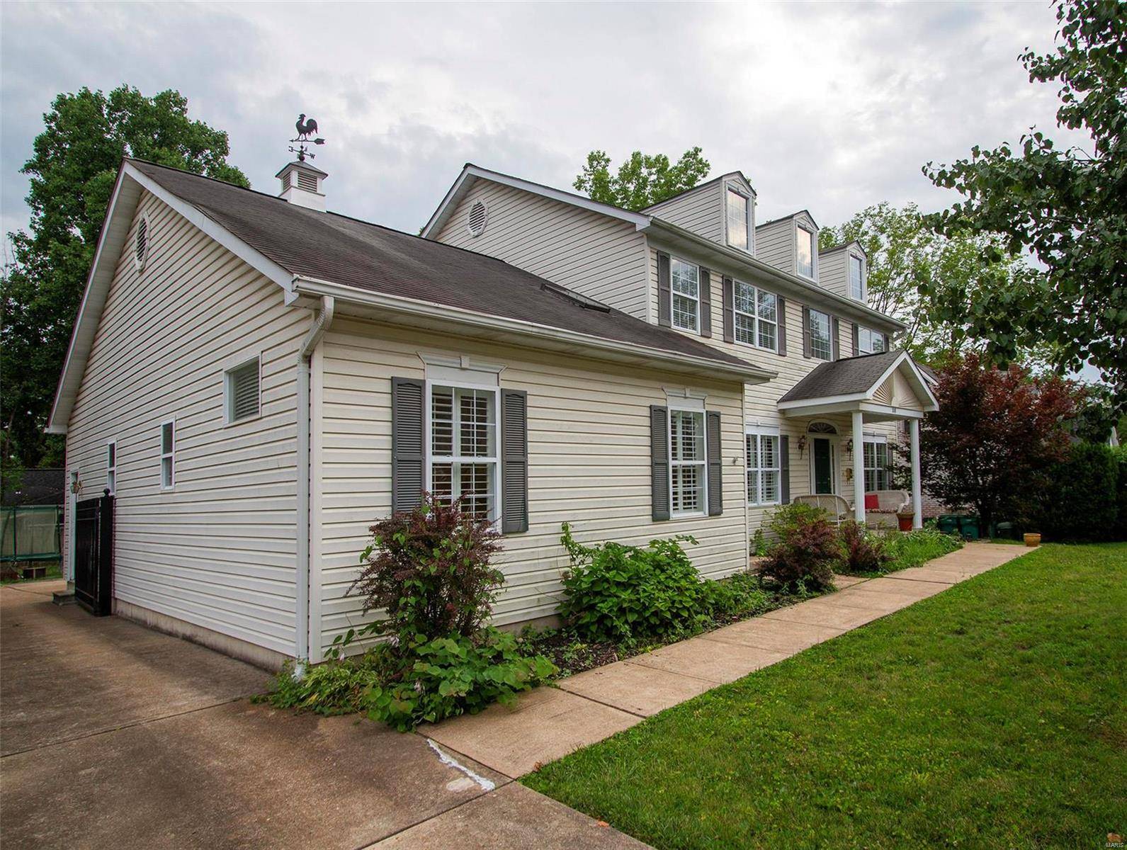 308 Simmons AVE, St Louis, MO 63119