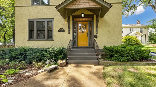 Webster Groves, MO 63119,8528 Big Bend BLVD