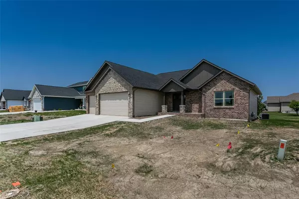 Hamel, IL 62046,529 Cimarron RD