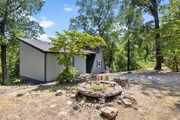 Rocky Mount, MO 65072,18 Cove RD