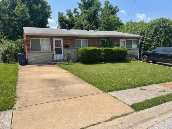 St Ann, MO 63074,10004 Livingston AVE