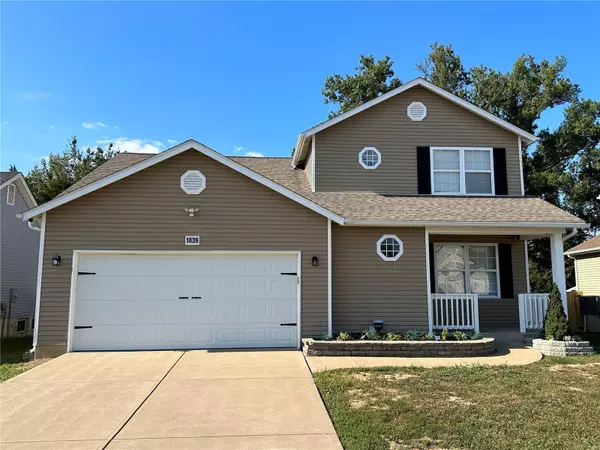 1839 Waters Edge WAY, Pevely, MO 63070