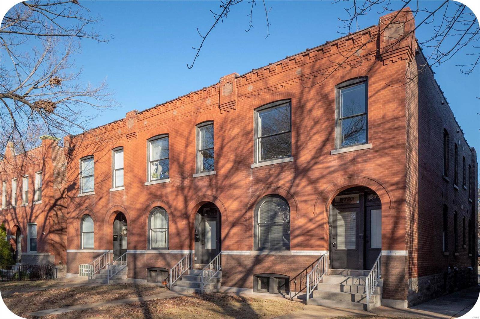 3721 McDonald AVE, St Louis, MO 63116