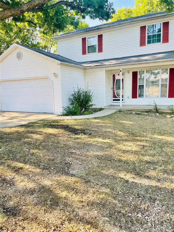 16475 Hardwood LN, St Robert, MO 65584