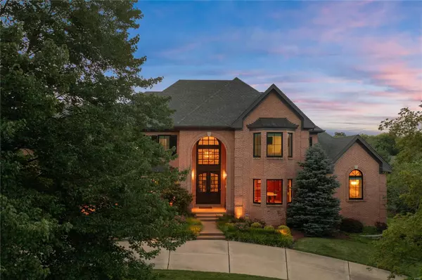 Town And Country, MO 63131,13555 Weston Park DR