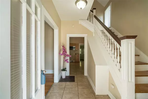St Louis, MO 63121,3821 Saint Anns LN