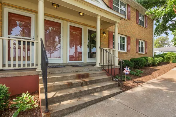 St Louis, MO 63144,8846 Eager RD