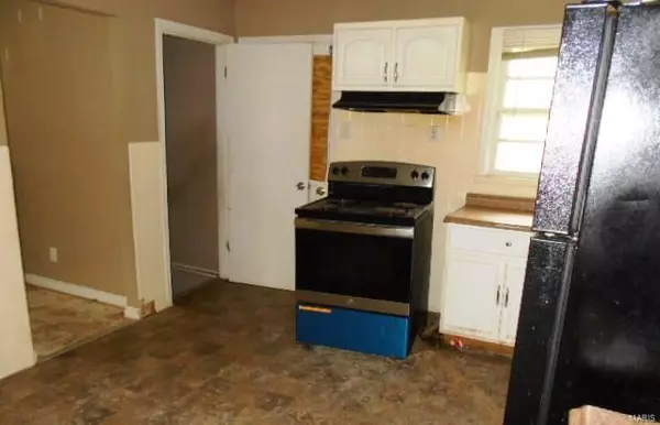 St Louis, MO 63135,924 Frost AVE