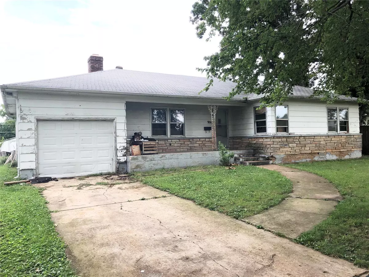 Salem, MO 65560,906 E Pace ST
