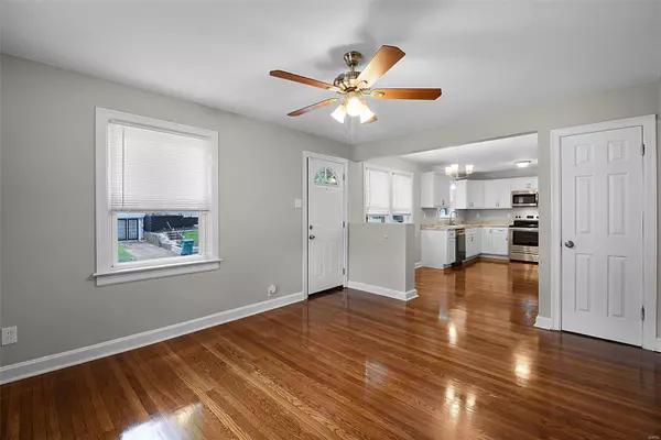 St Louis, MO 63136,7001 Paisley DR
