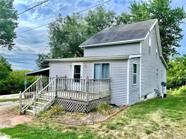 203 College ST,  La Grange,  MO 63448