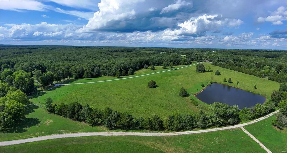 13 Highway Y, Jonesburg, MO 63351