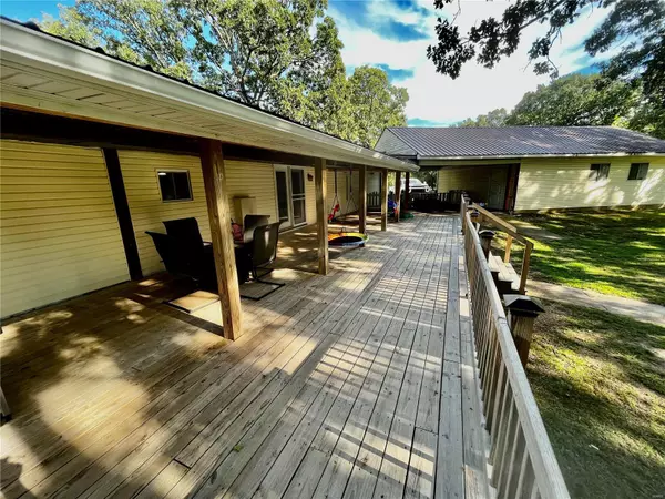 45 Lowell Williams RD, Linn Creek, MO 65052