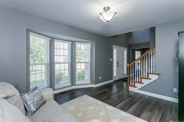 Maryville, IL 62062,12 Annebriar DR
