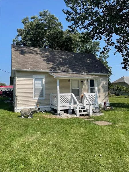 458 Chestnut ST, Hawk Point, MO 63349
