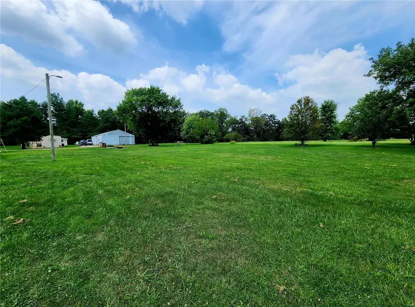 12712 Catholic Springs RD, Bunker Hill, IL 62014