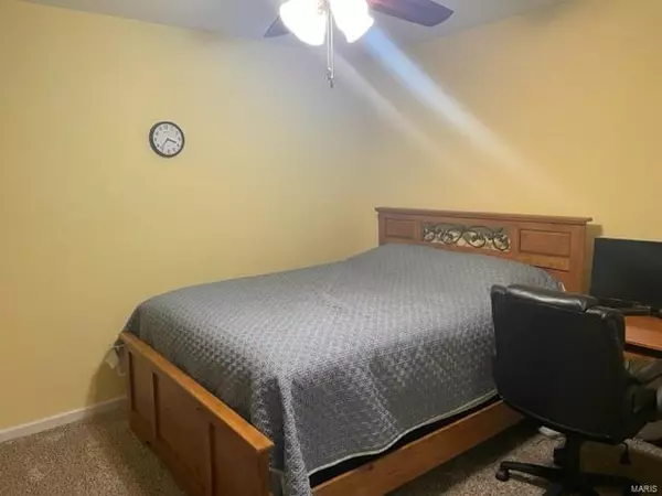 Troy, MO 63379,800 Glen Eagle DR