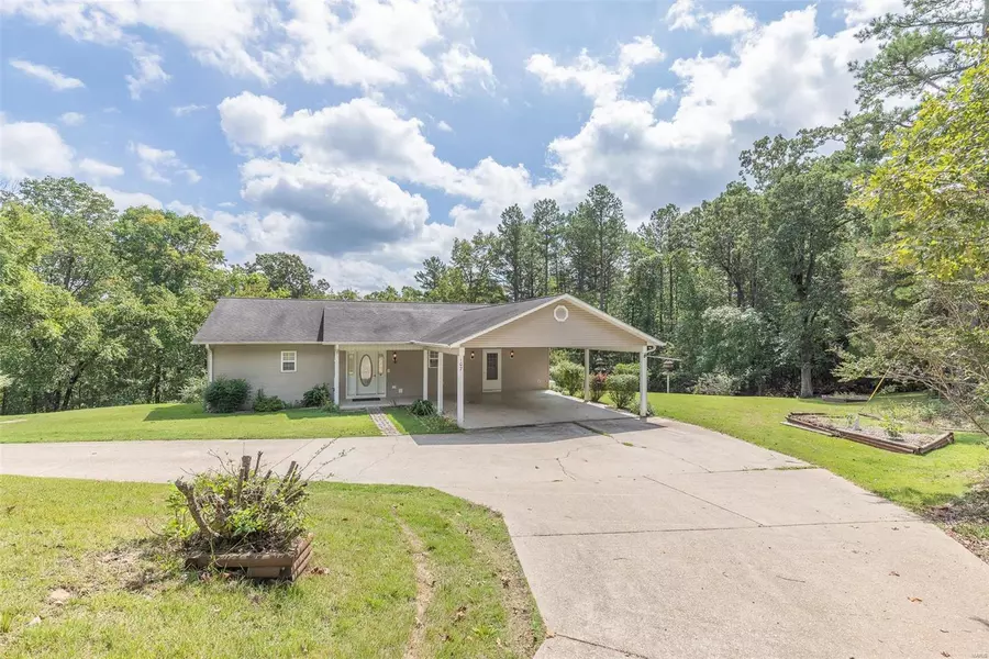 107 Hickory Hill Drive, Van Buren, MO 63965