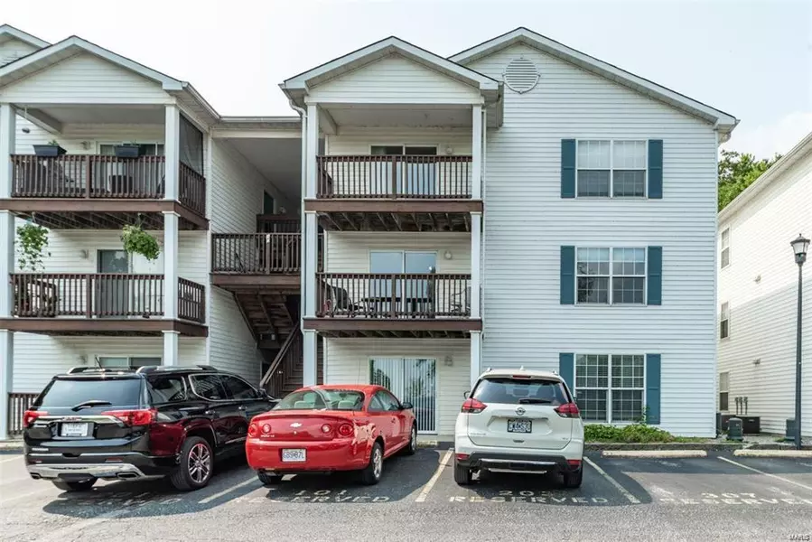 10 Eagle Rock CV #201, Valley Park, MO 63088