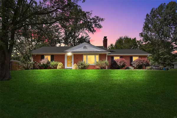119 Lock DR, Ballwin, MO 63011