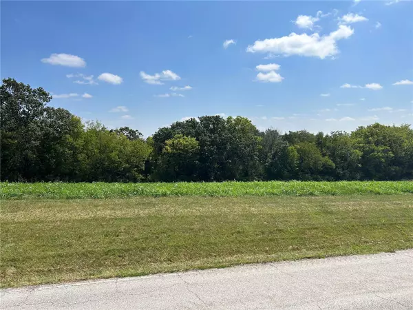 4909 Elder Rd, Villa Ridge, MO 63089