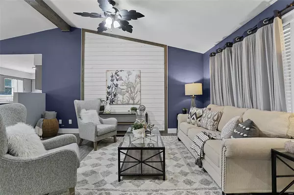 Troy, MO 63379,1036 Huntington DR