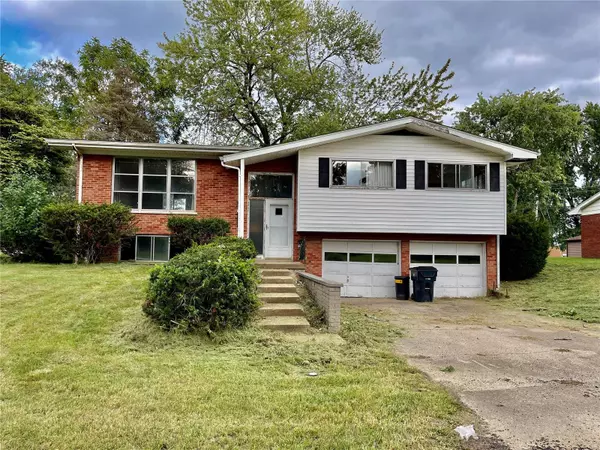 10 President WAY, Belleville, IL 62226
