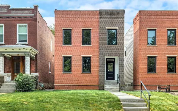 2022 Geyer Ave,  St Louis,  MO 63104