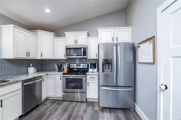 Troy, IL 62294,224 Eisenhower BLVD