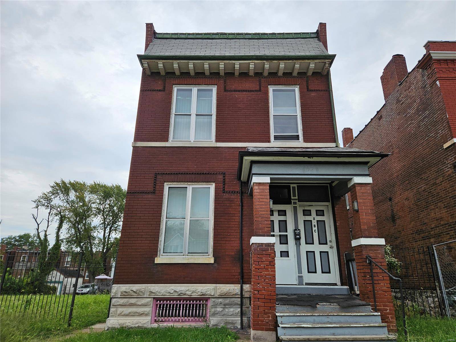 4620 Pope AVE, St Louis, MO 63115