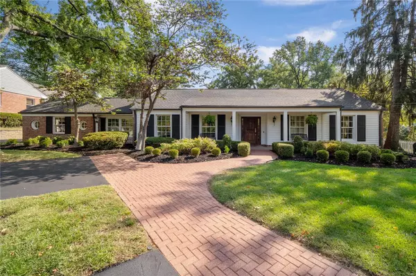 Ladue, MO 63124,150 Dielman RD