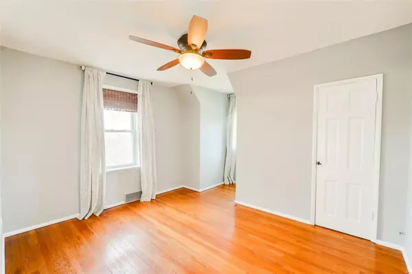 St Louis, MO 63125,733 Bellavilla DR