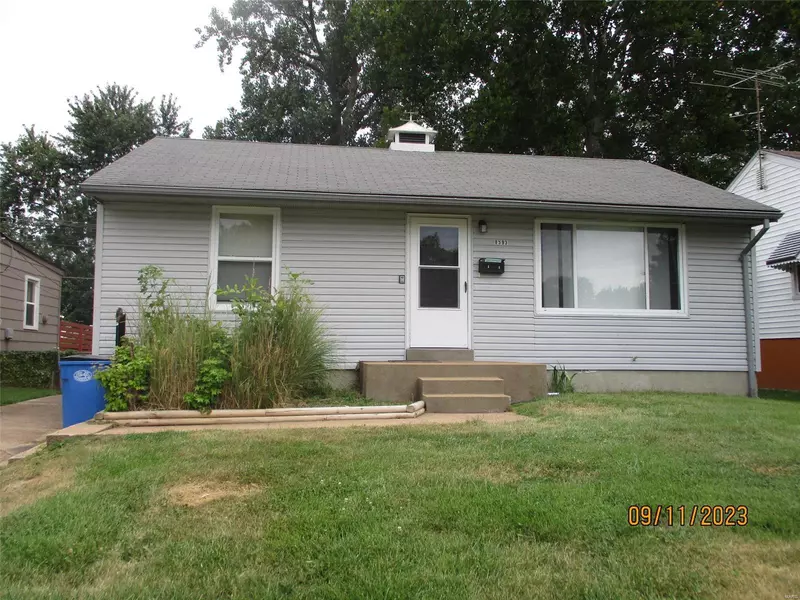 8593 Harold DR, St Louis, MO 63134