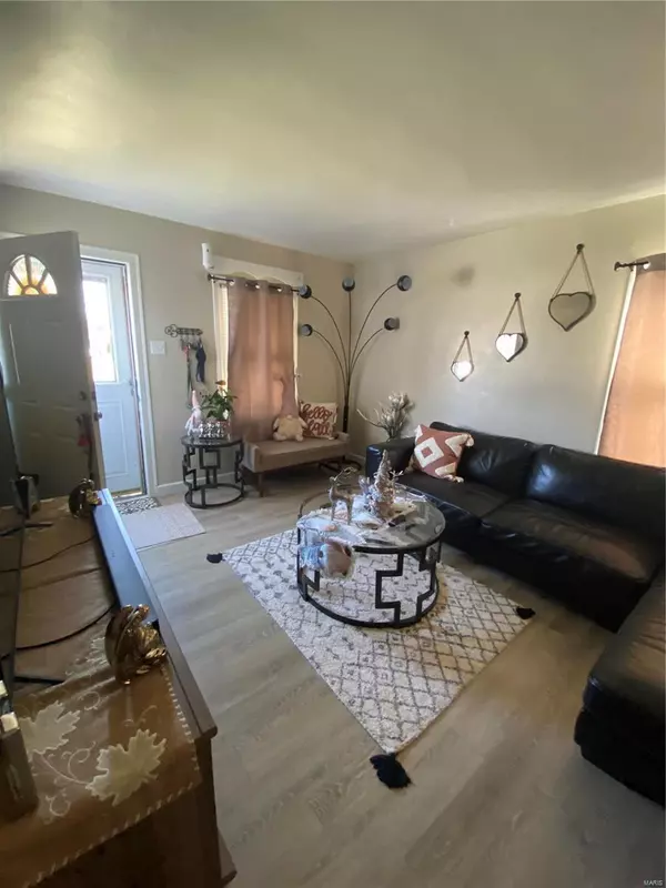 St Louis, MO 63134,6217 Peurifoy AVE