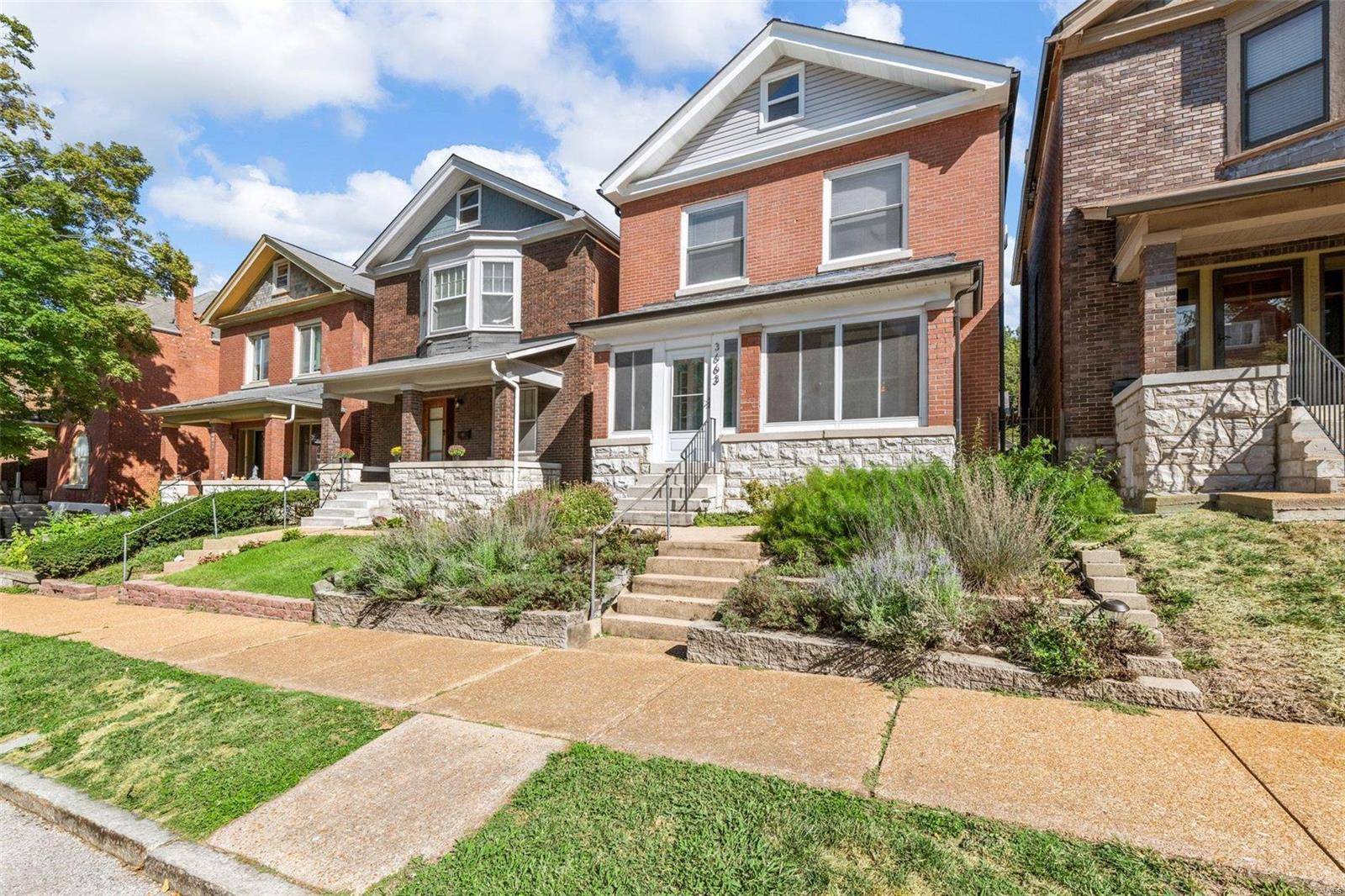 St Louis, MO 63110,3663 McRee AVE