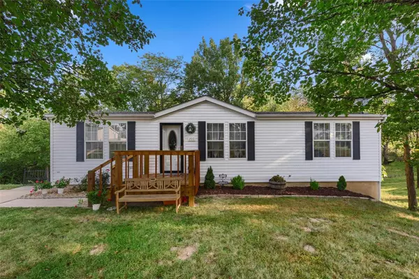 Winfield, MO 63389,200 S Warren DR