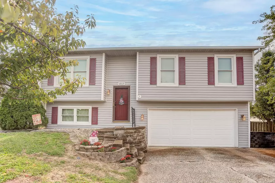 6819 W Main ST, Maryville, IL 62062