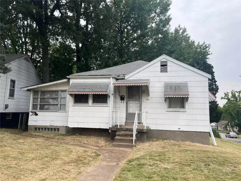 7101 Seymour DR, St Louis, MO 63136