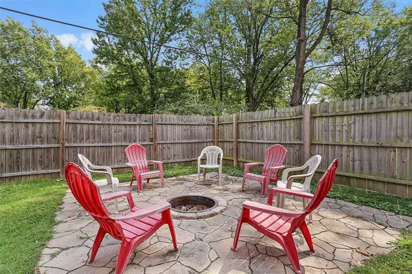 East Alton, IL 62024,280 Bender AVE