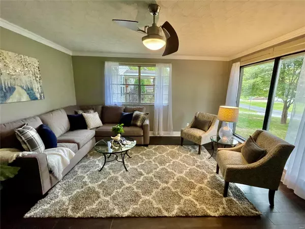 East Alton, IL 62024,280 Bender AVE