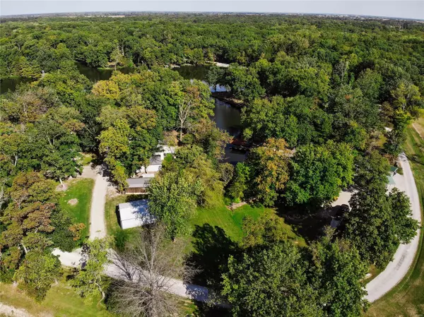 Alma, IL 62807,3344 Conservation RD