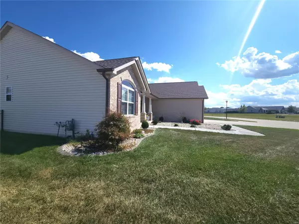 Shiloh, IL 62221,3413 Navajo TRL