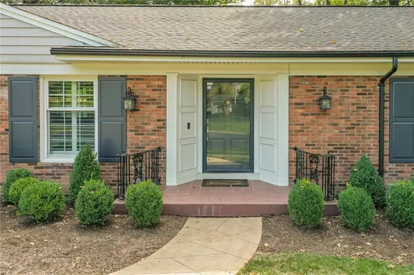 Frontenac, MO 63131,12 Coach n 4