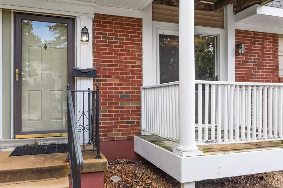 1516 Thrush TER, St Louis, MO 63144