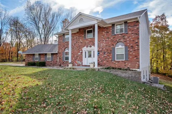 Dupo, IL 62239,2137 Stone Gate DR