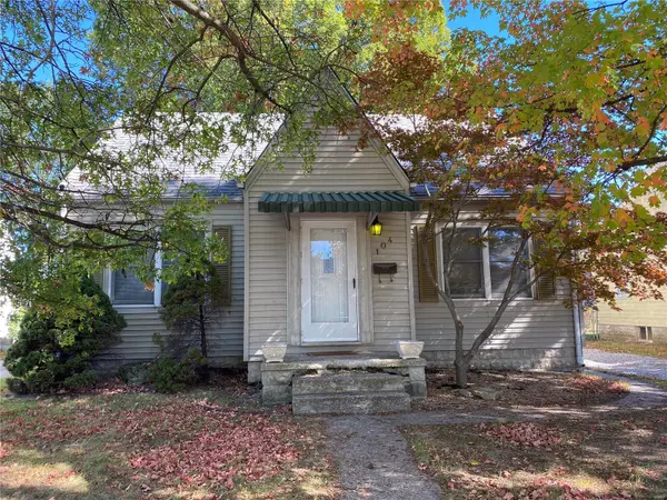 104 Wood River Ave, East Alton, IL 62024