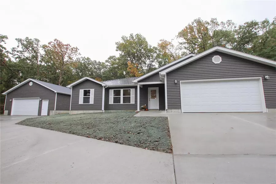 1762 Skyline, Owensville, MO 65066