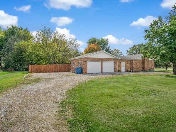 Troy, IL 62294,8408 Country LN