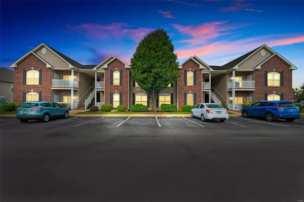 6401 Brookfield Court DR #202, St Louis, MO 63129
