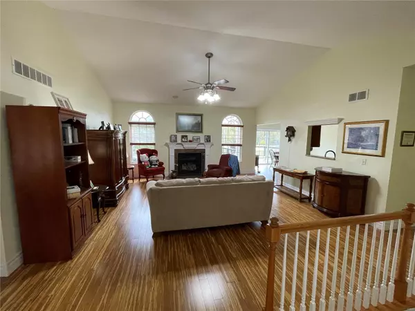 Maryville, IL 62062,6 Ashford Oaks CT